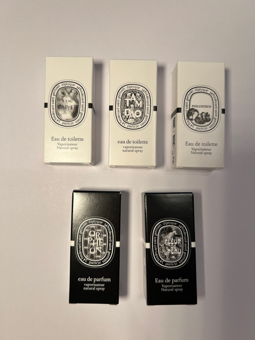 Diptyque Paris set of 5  fragrance minis with pouch - Picture 2 of 3